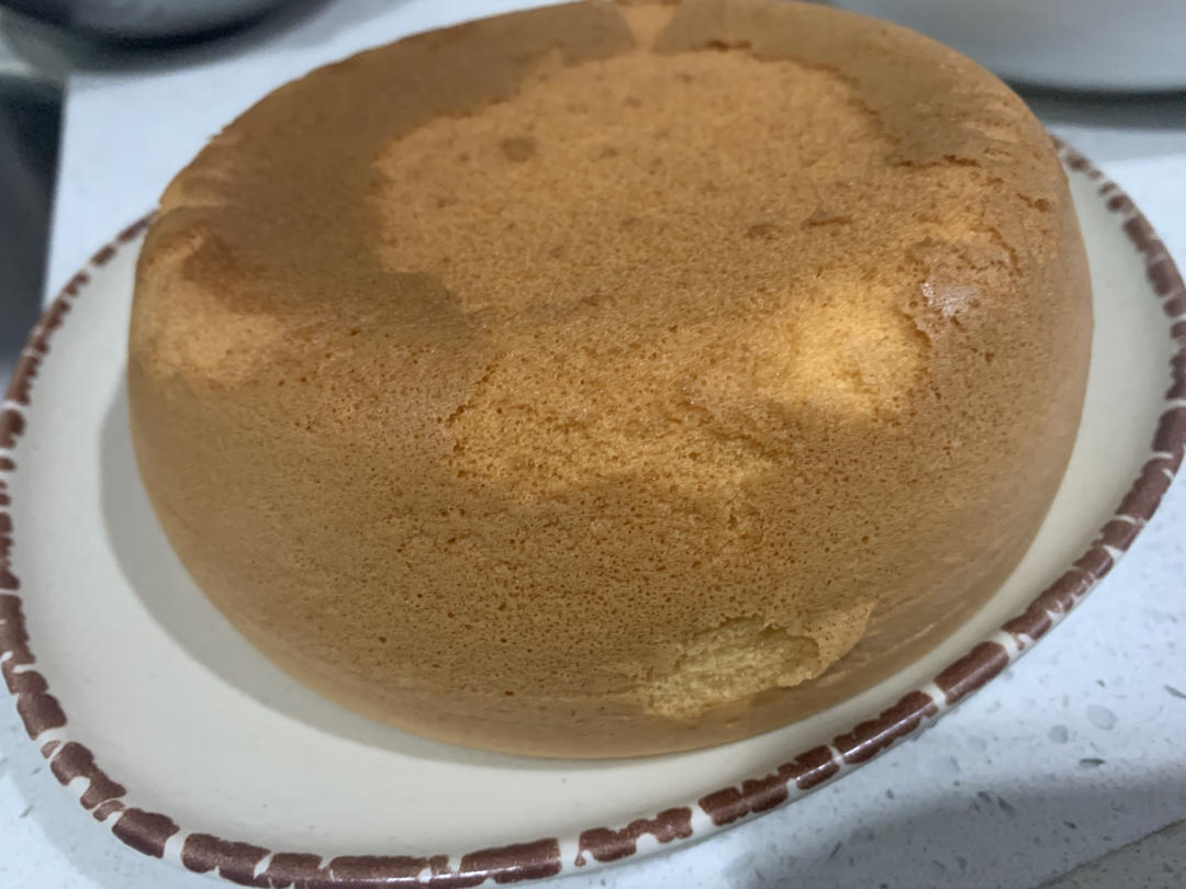 不用电子称只需要普通电饭锅做的电饭锅蛋糕