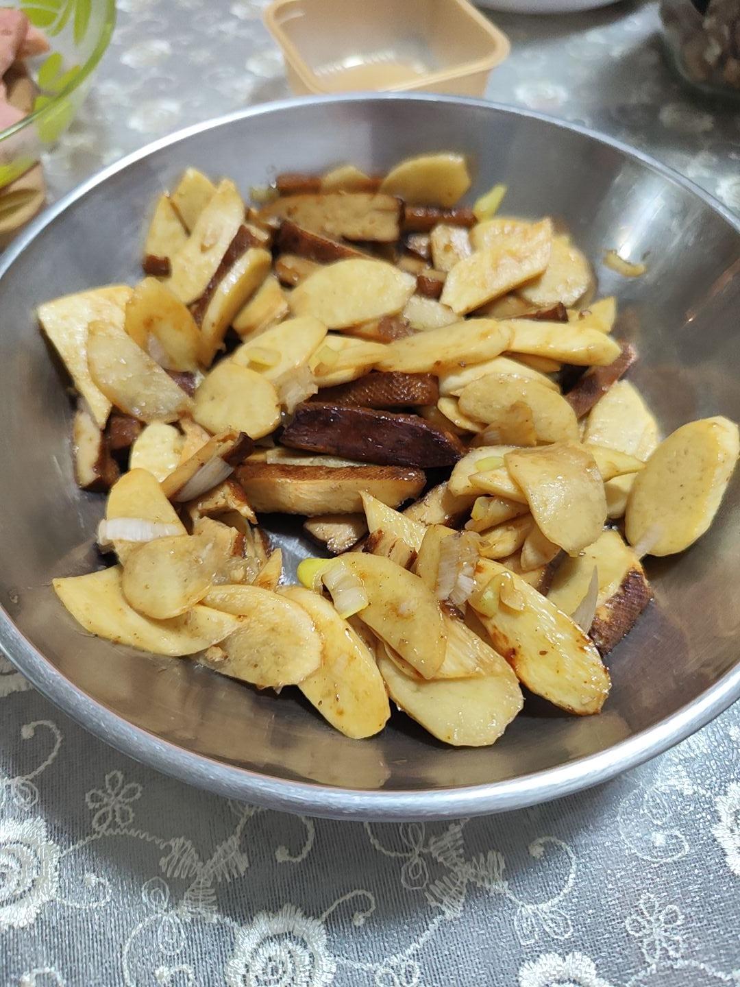 茭白炒香干