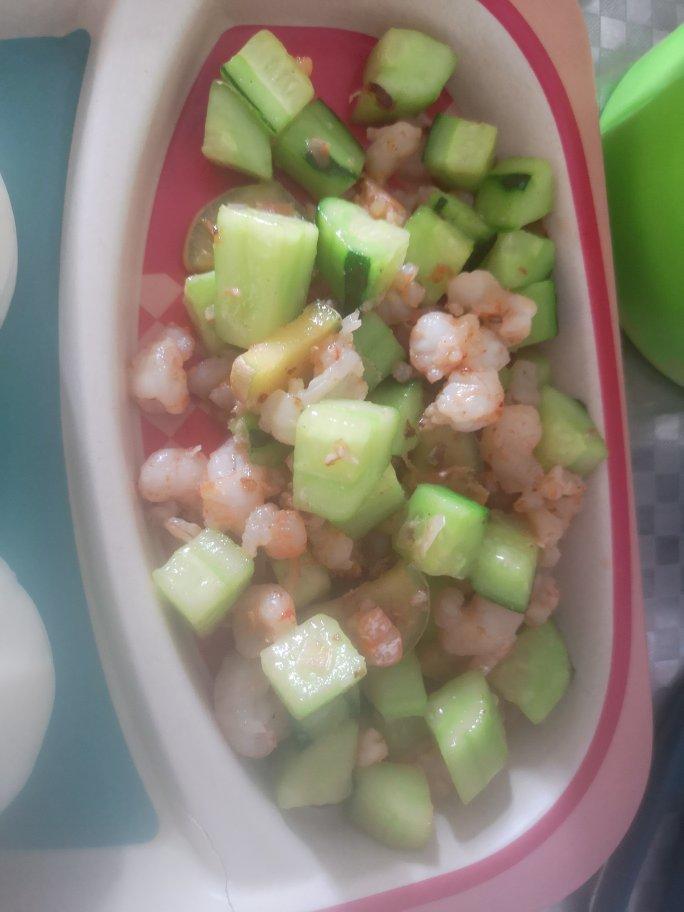 彩椒黄瓜炒虾仁