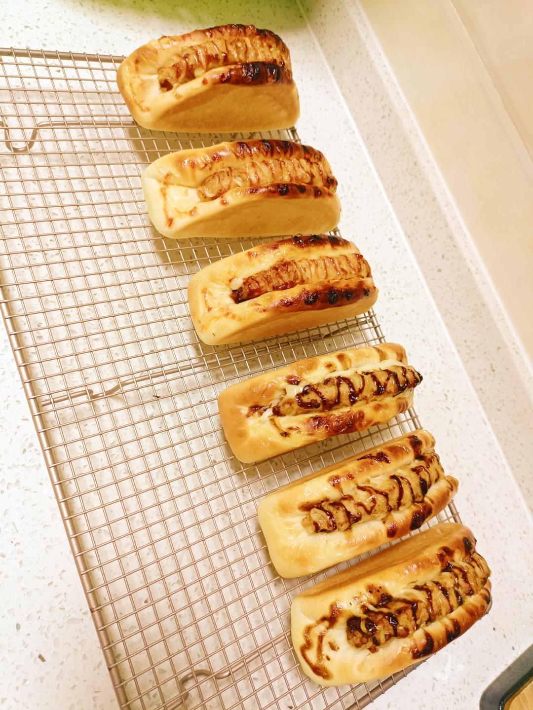 出炉就秒光！黑椒猪排面包！