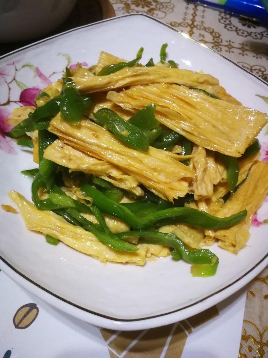 青椒炒腐竹