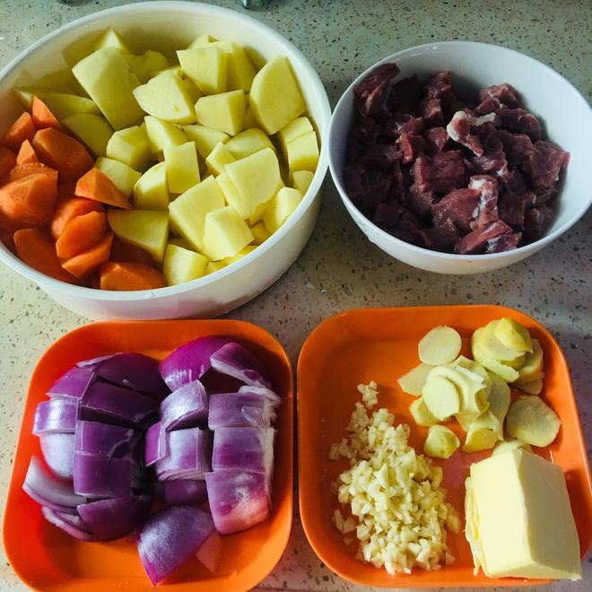 超好吃的咖喱土豆焖牛肉的做法