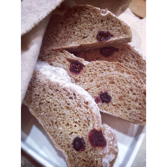 蔓越莓全麦黑糖面包