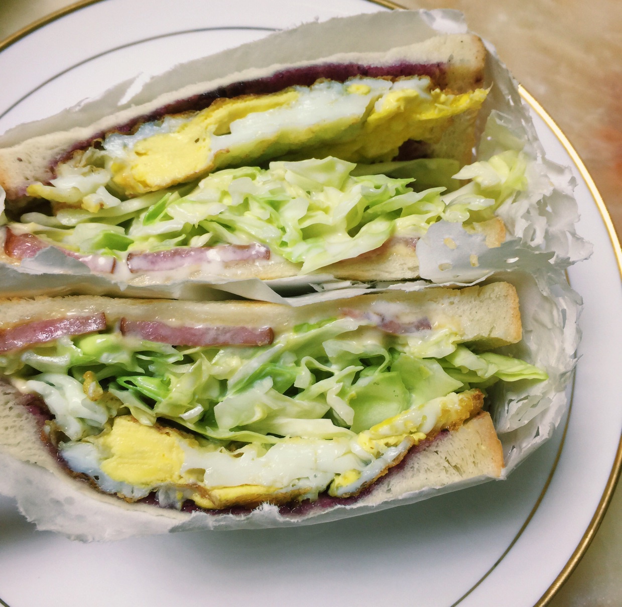 ins上超火的沼サン（沼三明治）