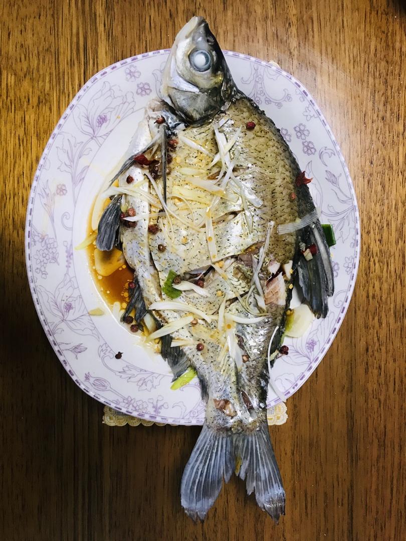 清蒸武昌鱼