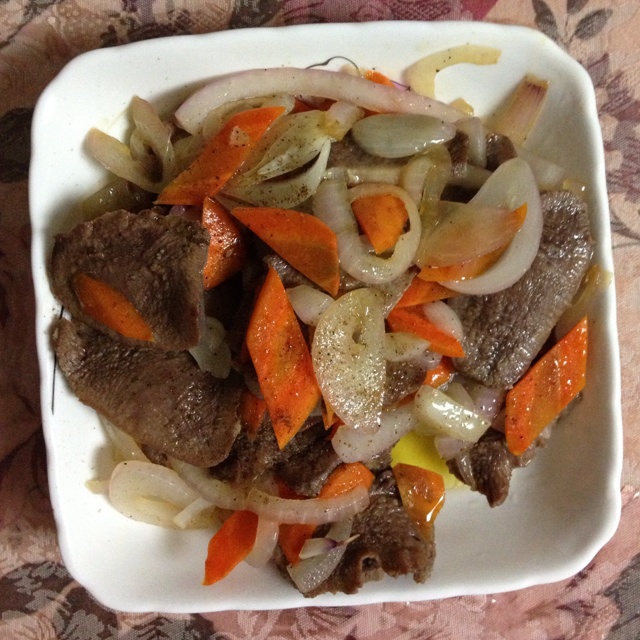 黑椒洋葱煎牛舌