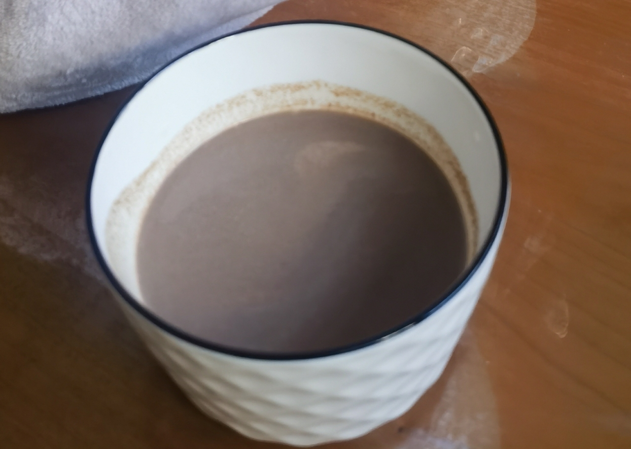 冬日里的一杯香醇热巧克力