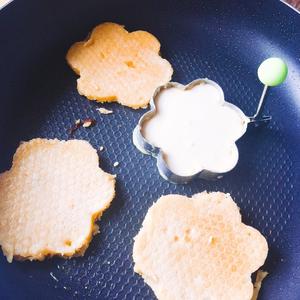 /松嫩玉米饼/
【材料】
普通面粉 玉米面 燕麦 鸡蛋 白糖 牛奶的做法 步骤3