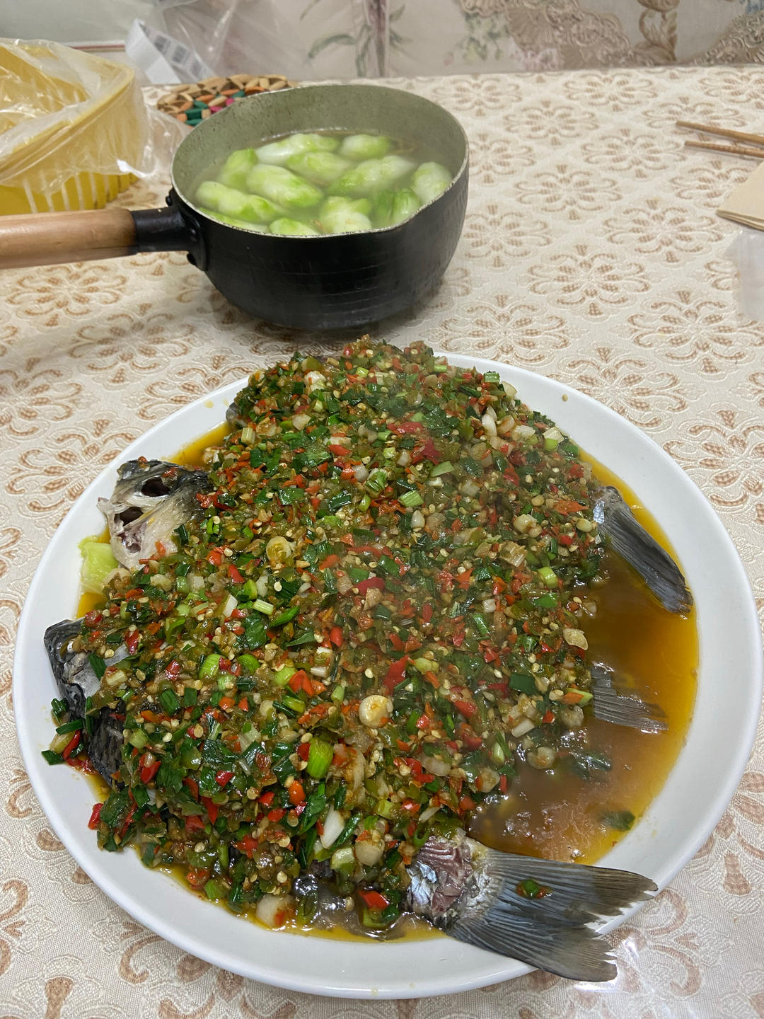 重庆人家常凉拌鲫鱼