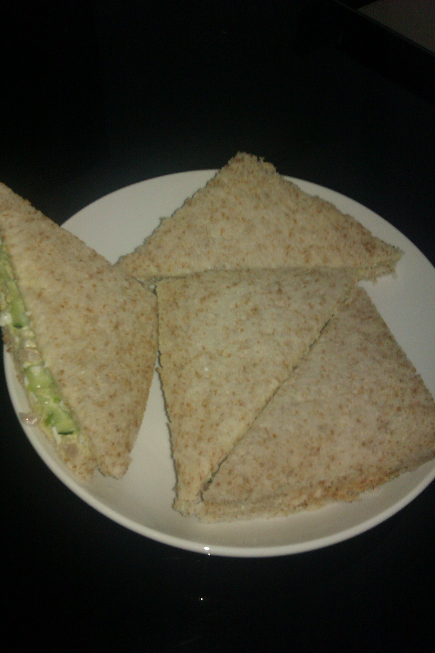 鸡蛋沙拉三明治