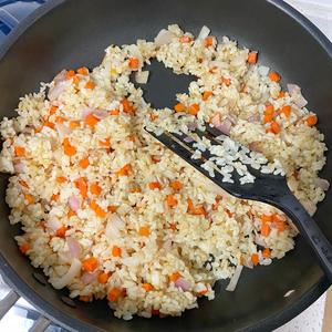 培根芝士米饭卷🥓的做法 步骤2