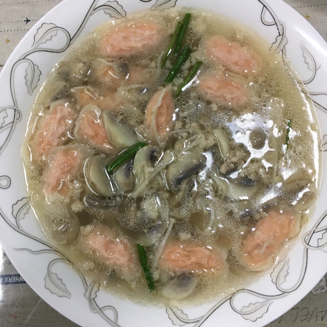 猪肉海鲜菇汤
