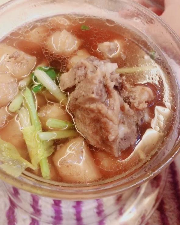 茶树菇炖排骨