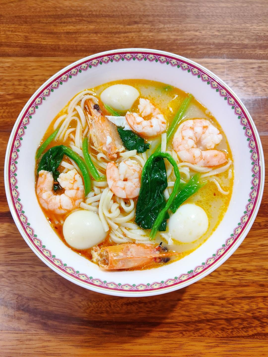 菠菜鲜虾面