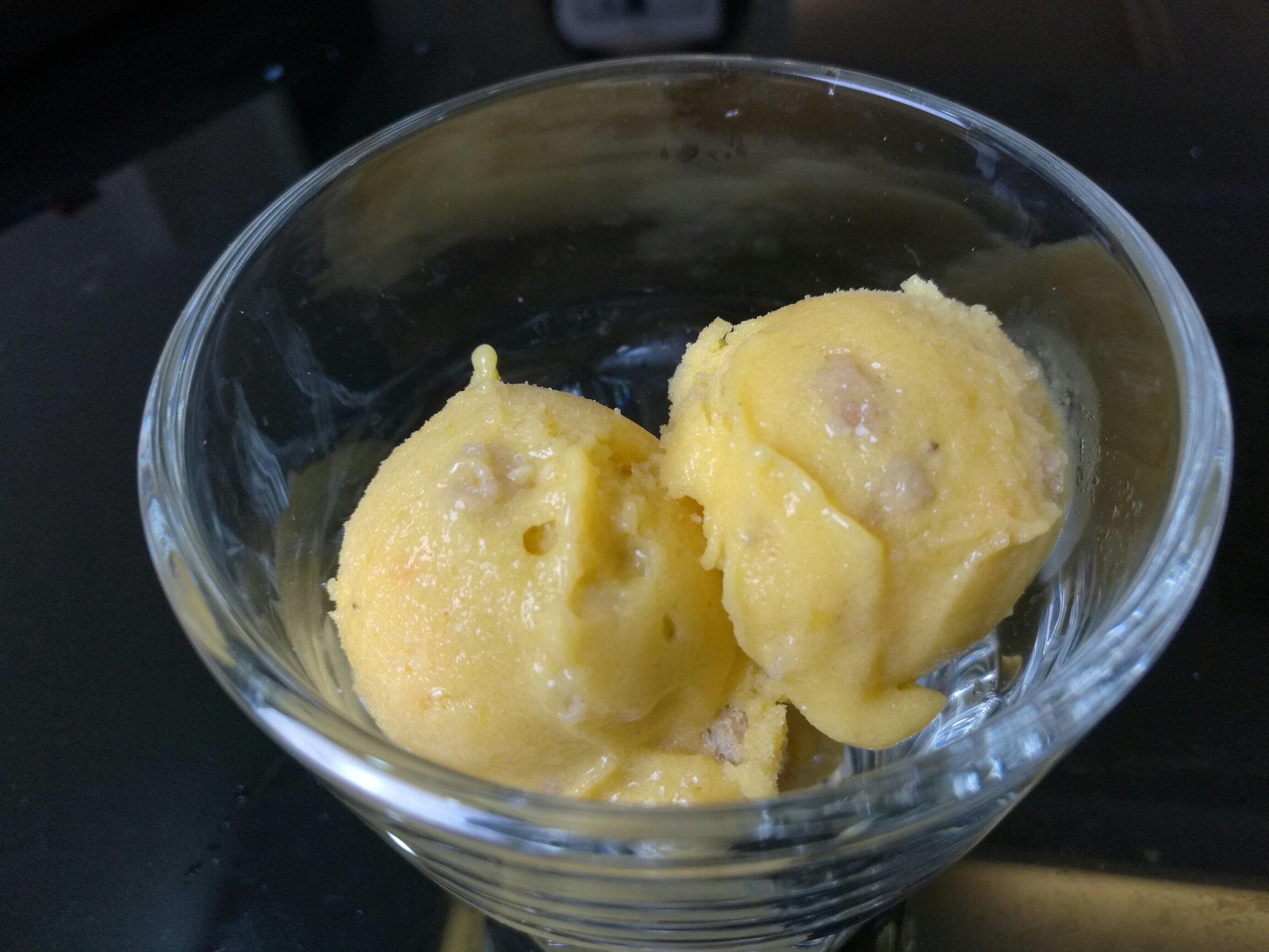 超级简单的无蛋无奶油无糖冰淇淋的做法