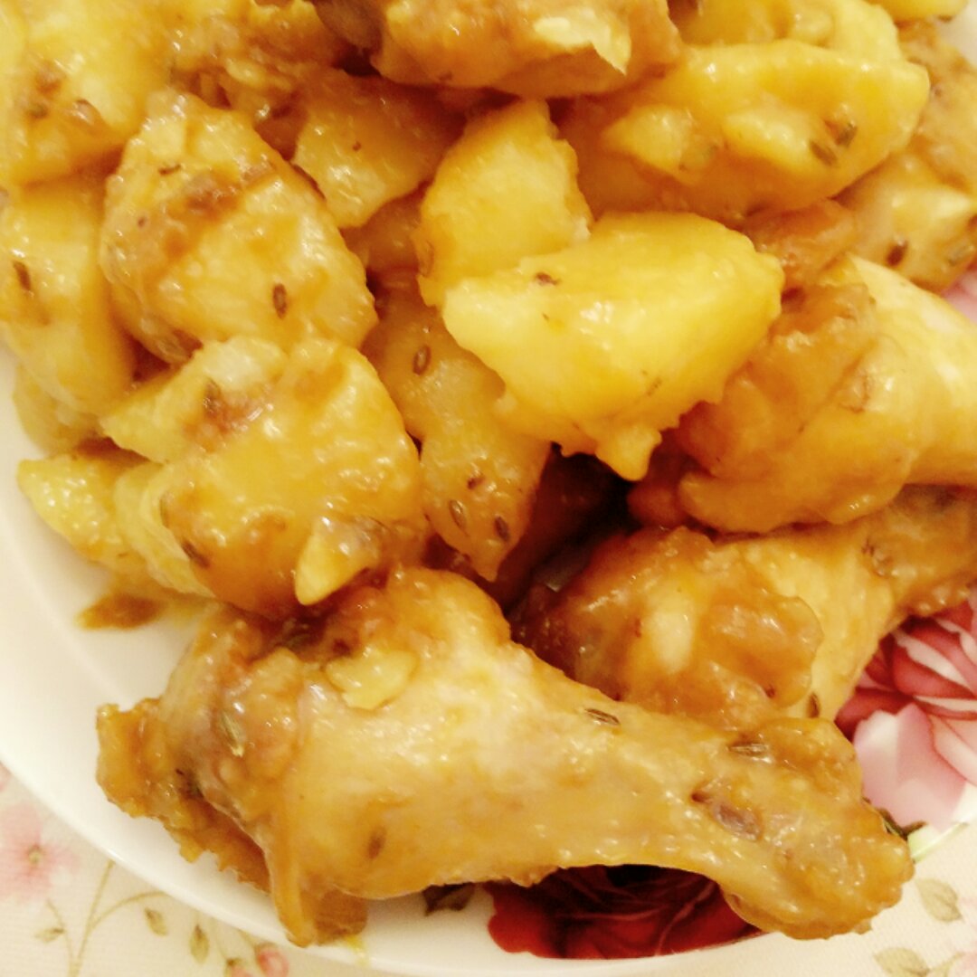 红烧土豆炖鸡腿