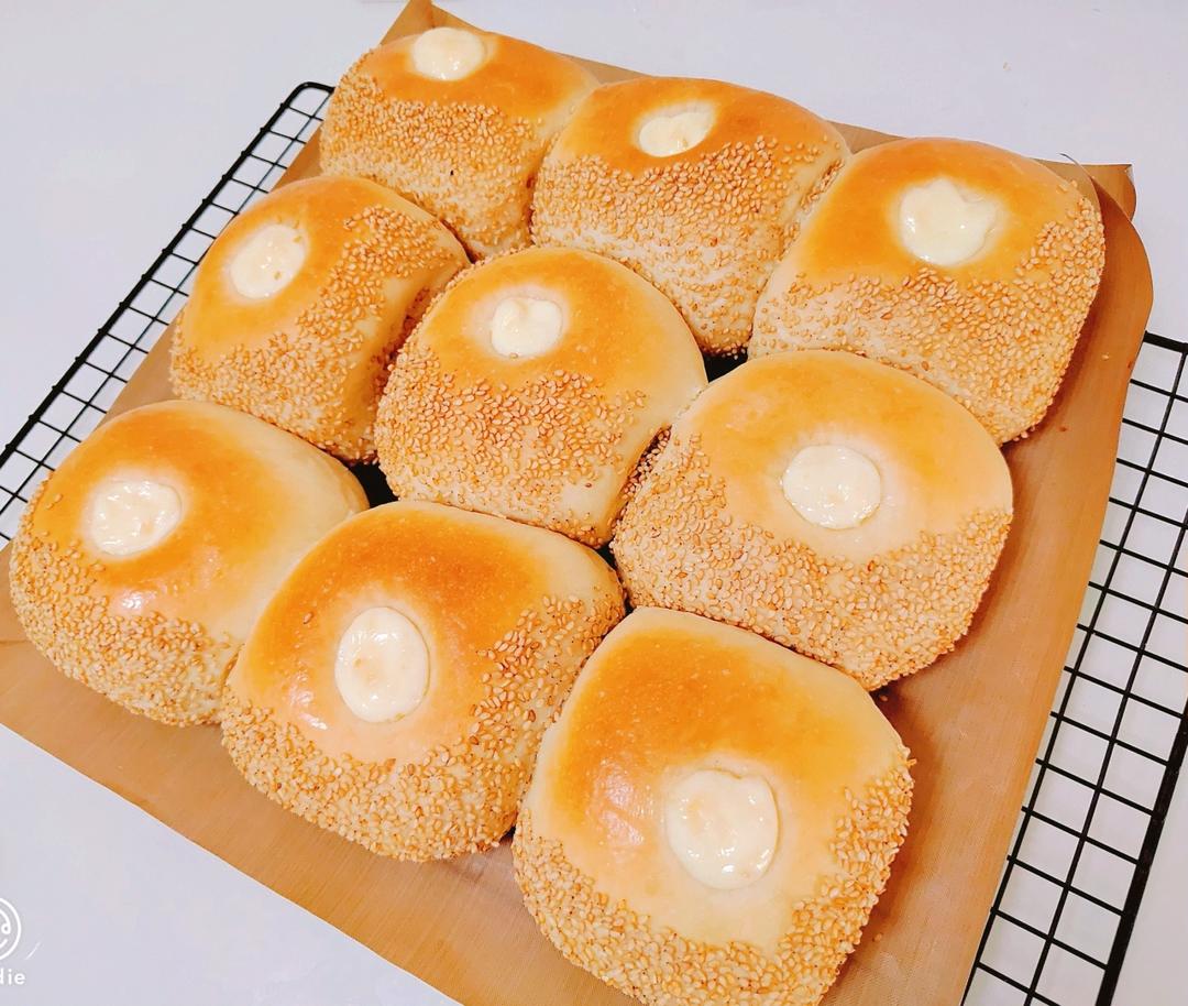 日式芝麻红豆包｜香甜柔软