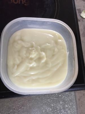脆皮炸鲜奶（婴儿米粉脆皮，奶粉复原乳馅）的做法 步骤6