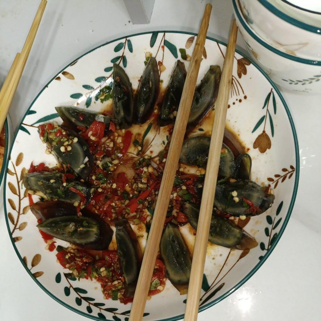 凉拌皮蛋