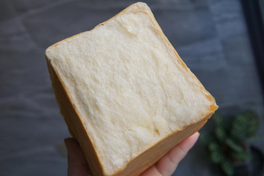 绵软细腻Q弹的酸奶吐司