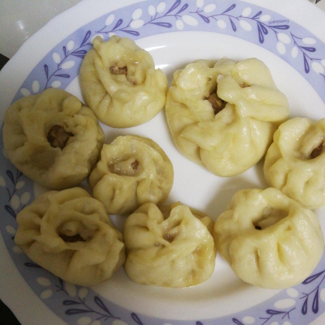 芹菜猪肉包子详细做法