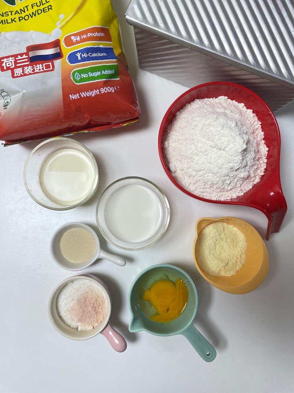 纯奶手撕吐司的做法 步骤1