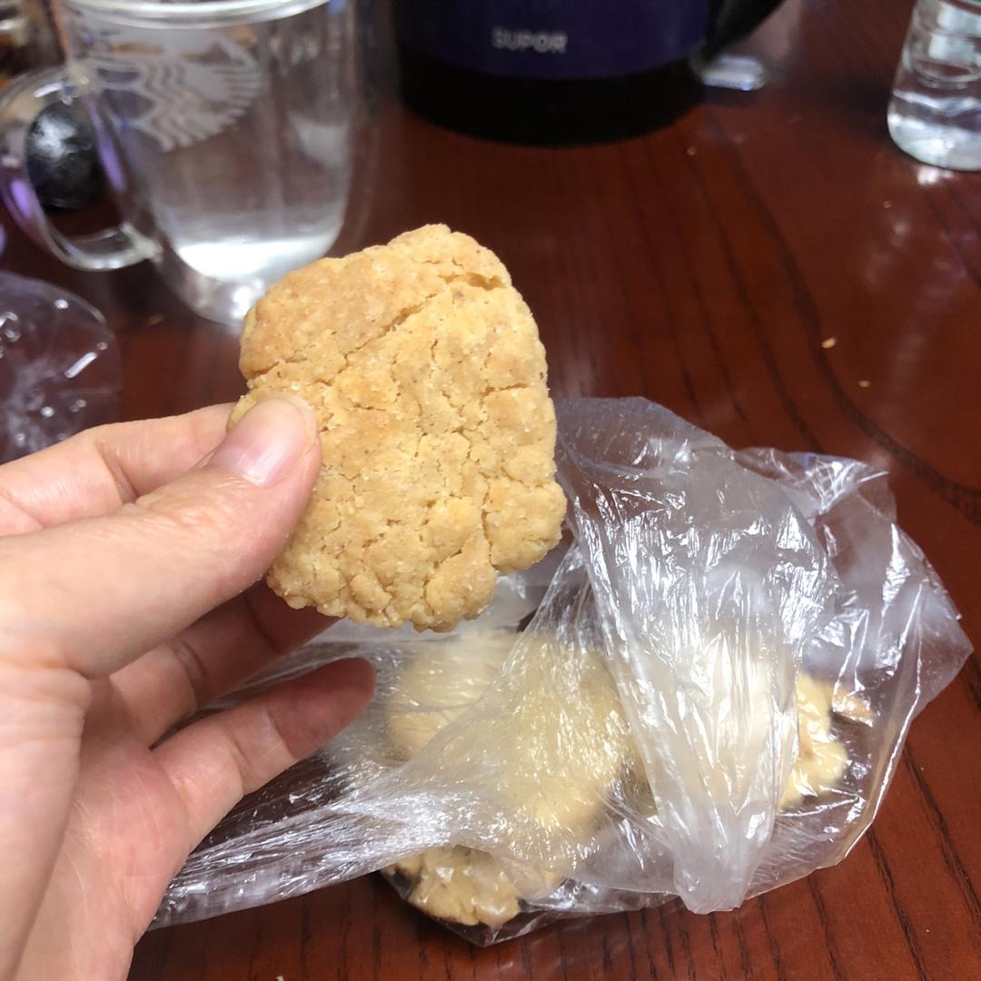 花生酱小小酥——好吃到迎风飘泪的饼干