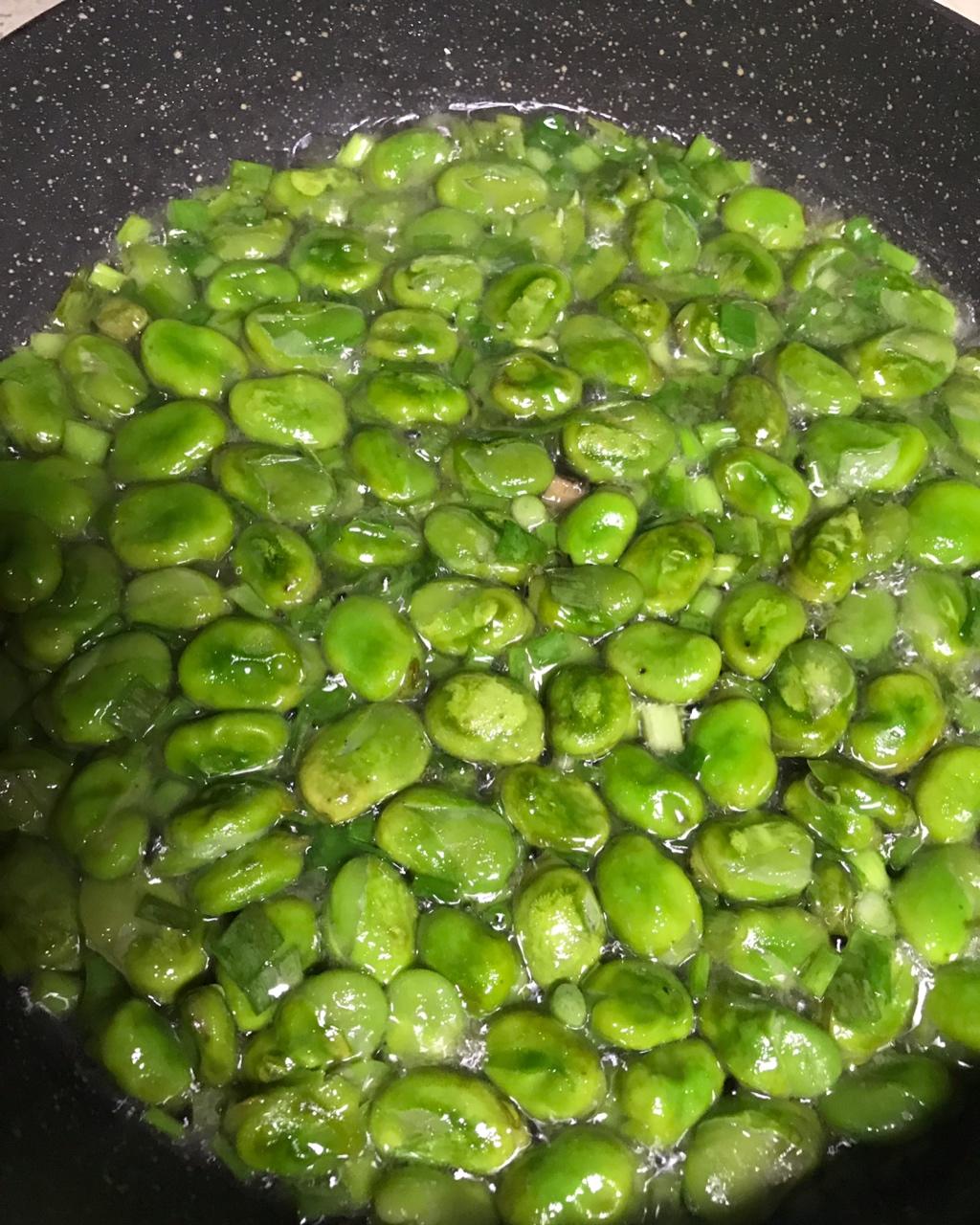 葱炒蚕豆