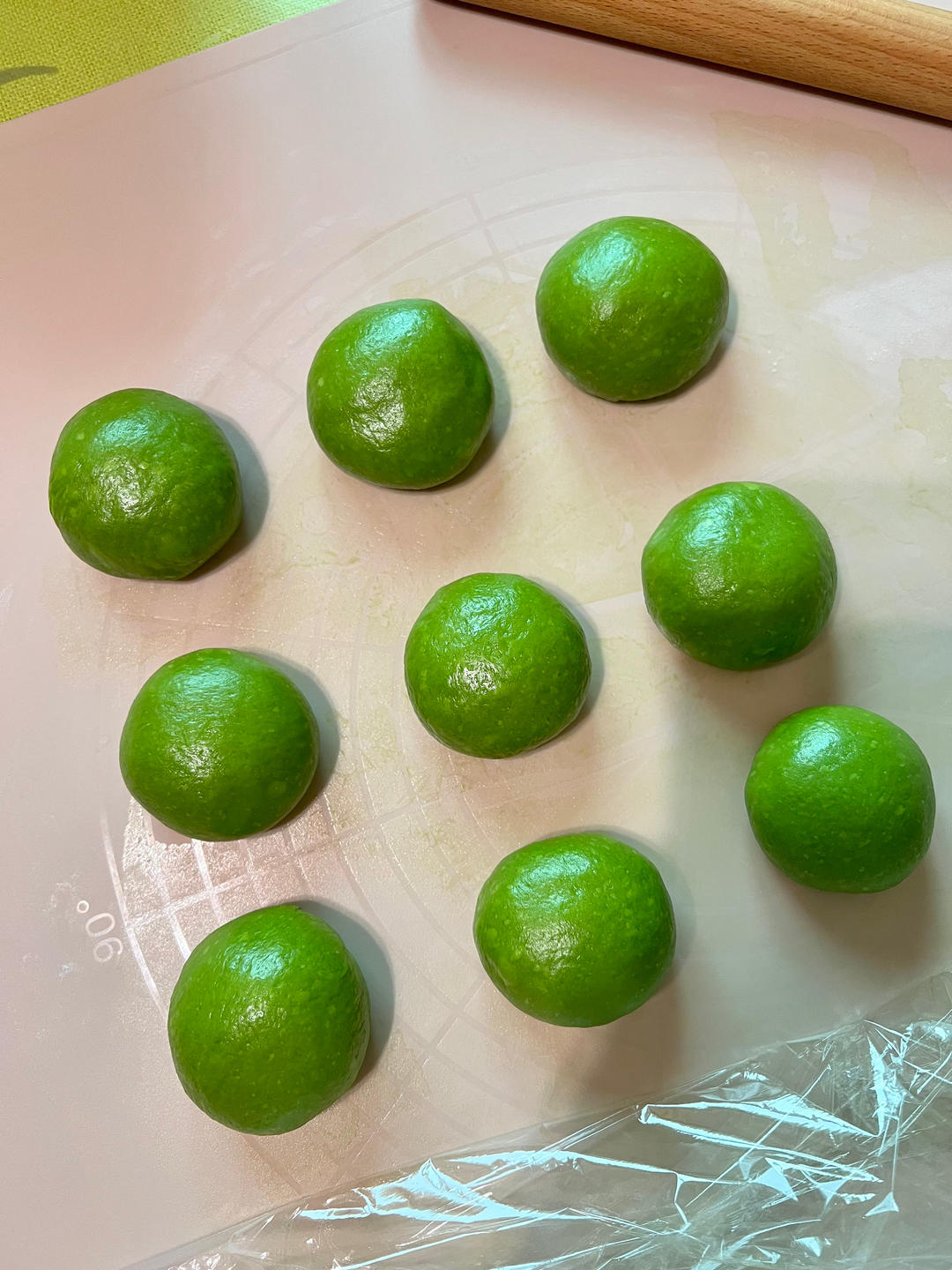 抹茶红豆牛奶卷（超好揉出手套膜的方子）