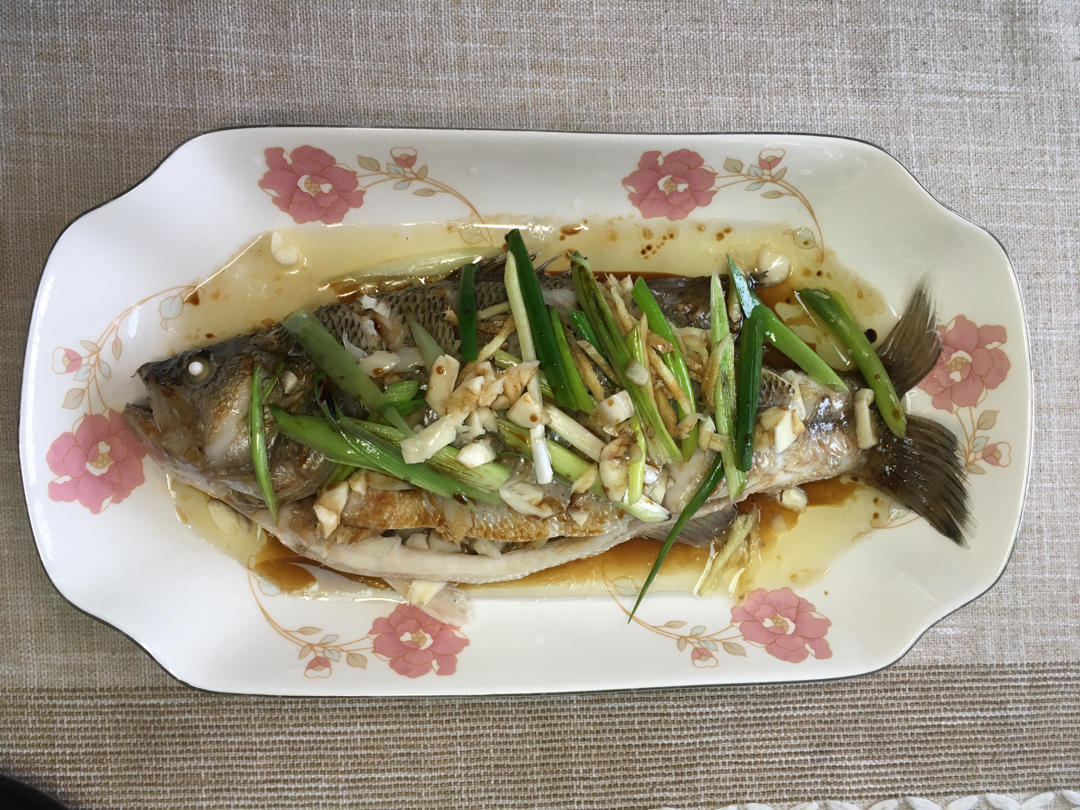 清蒸鲈鱼