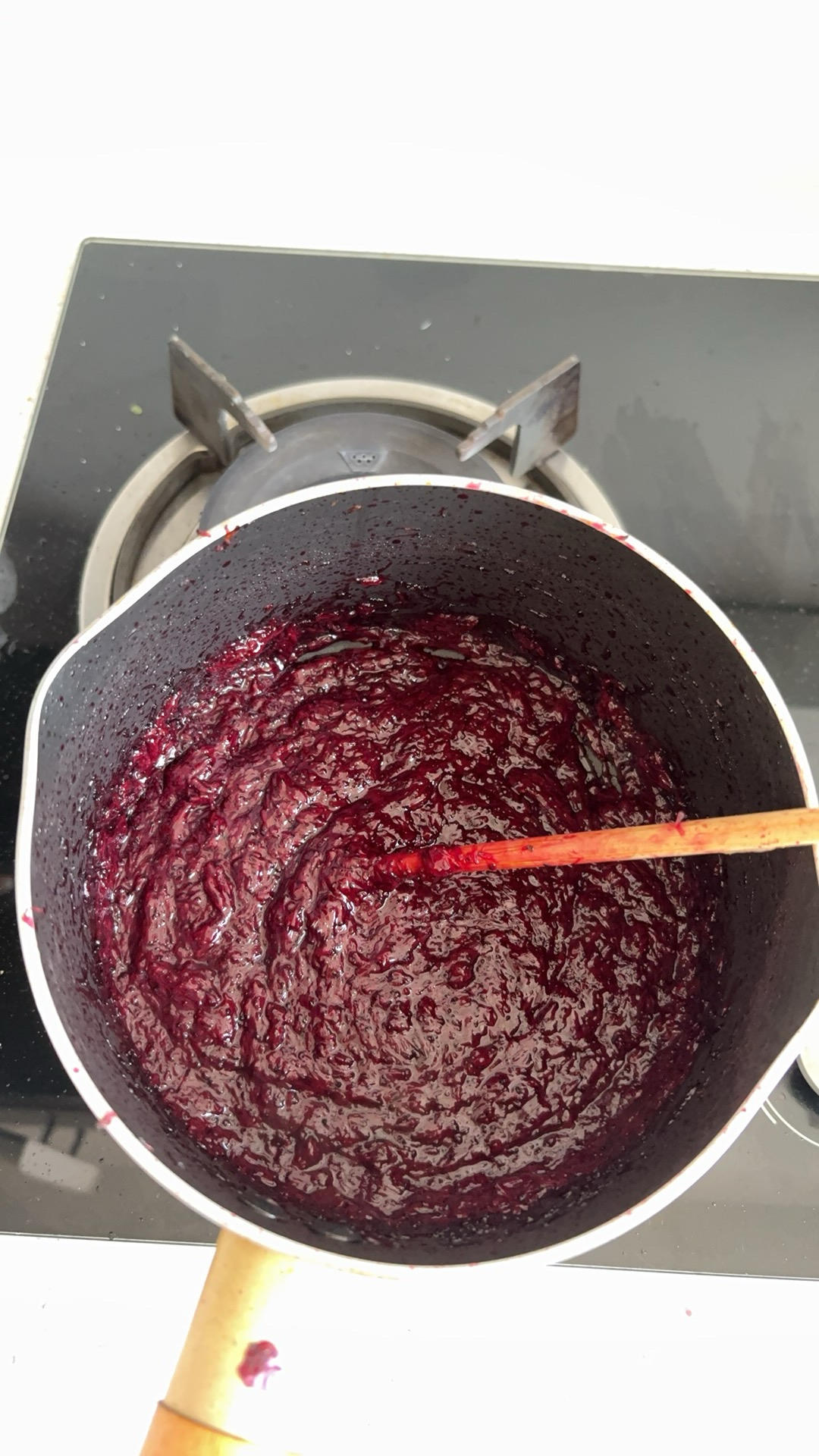 应该全网最快剥杨梅的方法！只要一小时就可以熬好杨梅果酱！