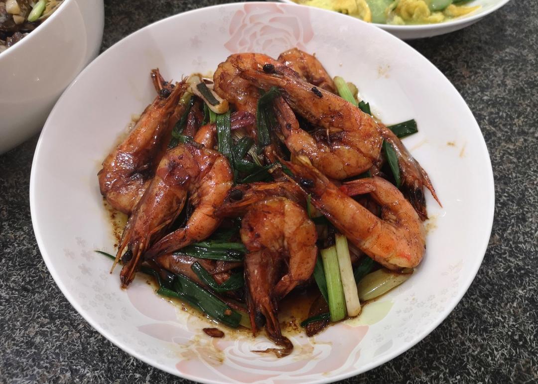 手把手教你五分钟快手油焖虾