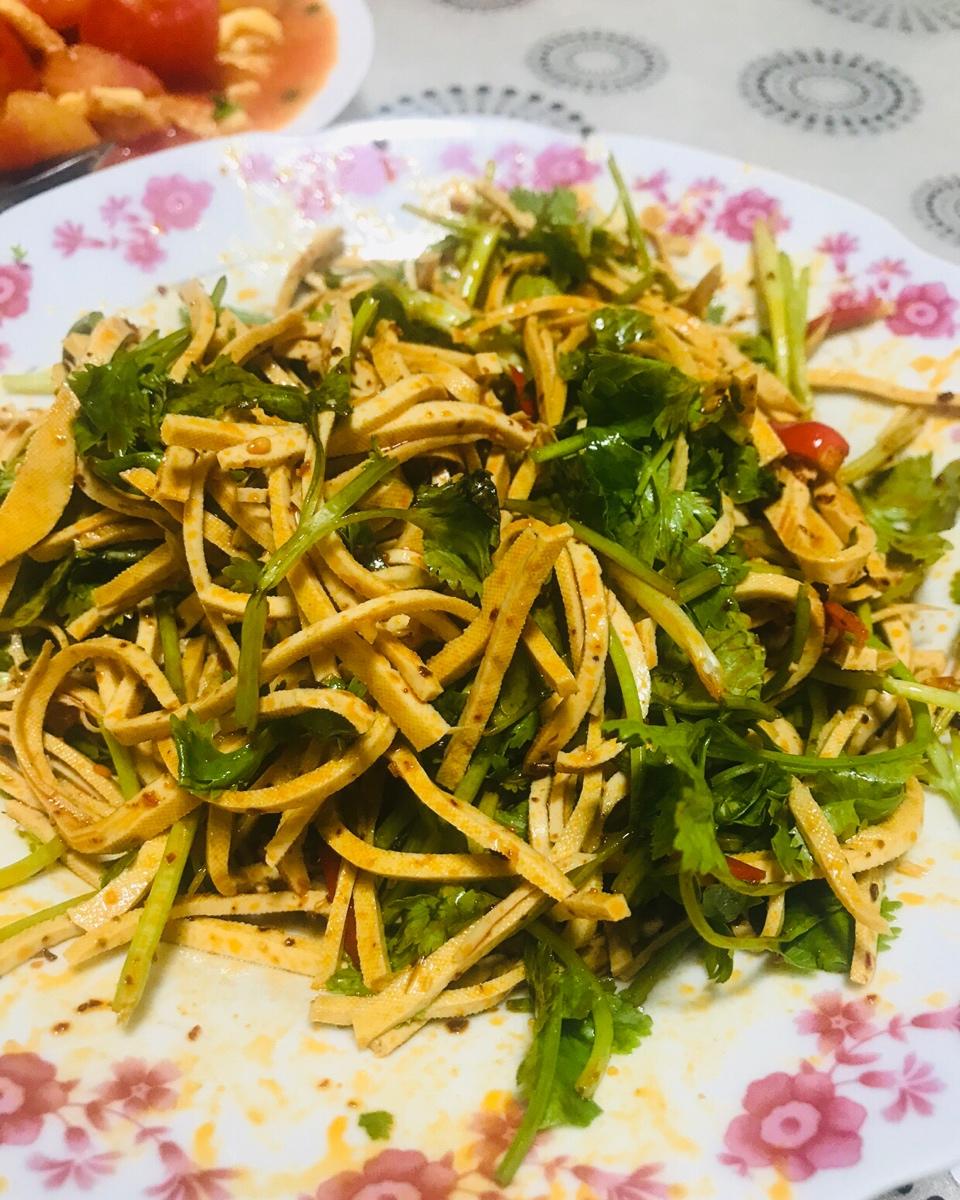 凉拌豆腐皮