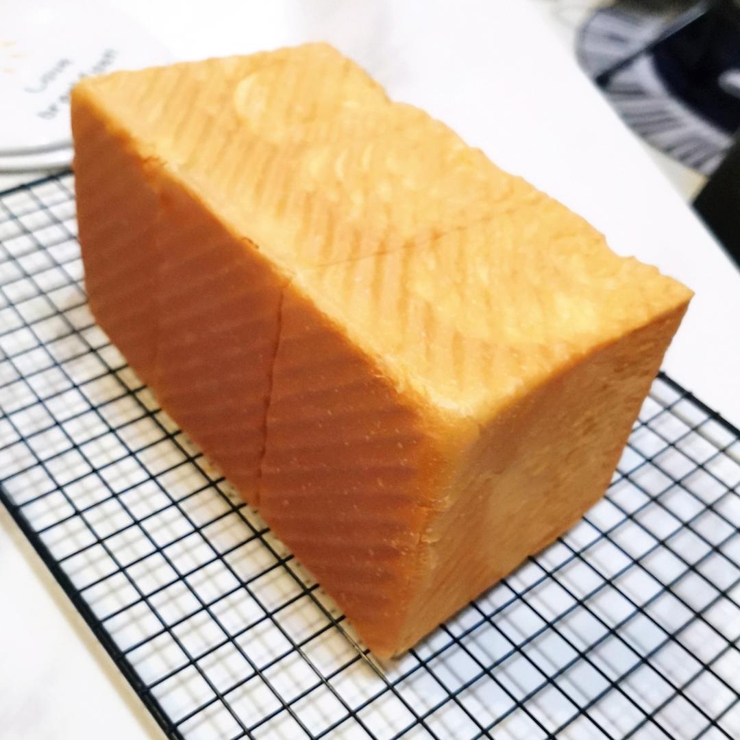 椰奶吐司