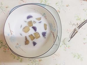 双色芋圆奶茶•简单易上手的健康饮品的做法 步骤9
