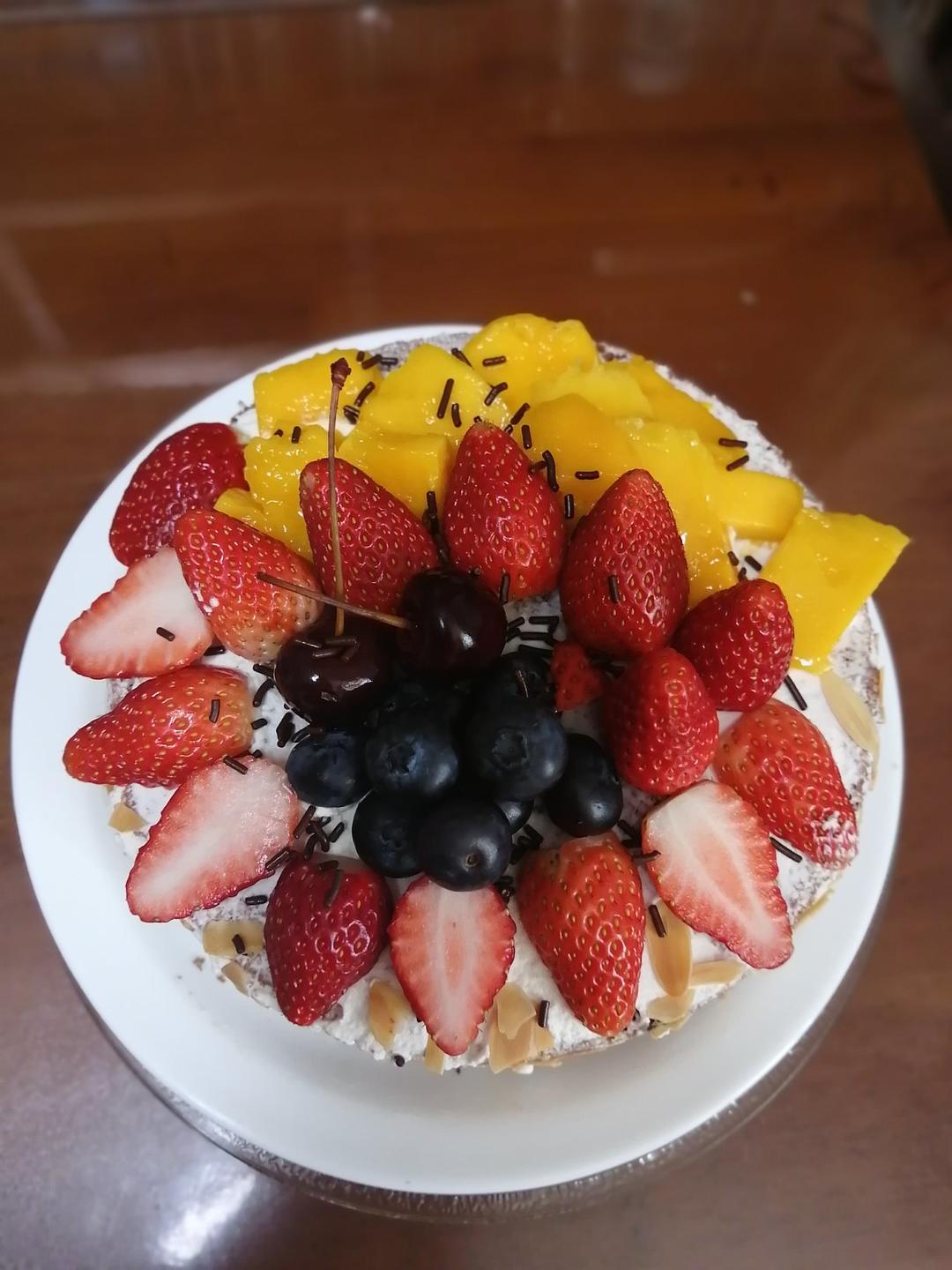戚风水果奶油生日蛋糕