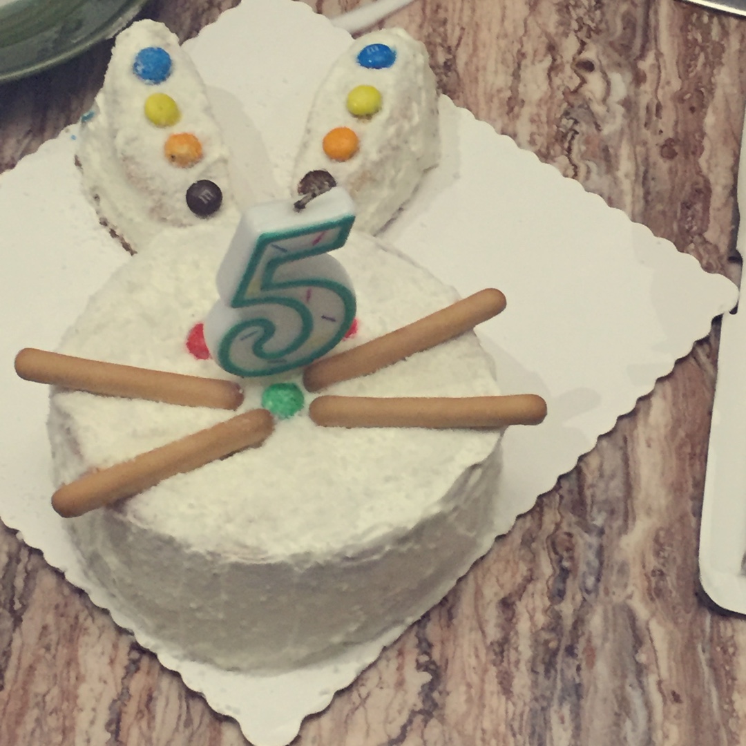 小兔生日蛋糕