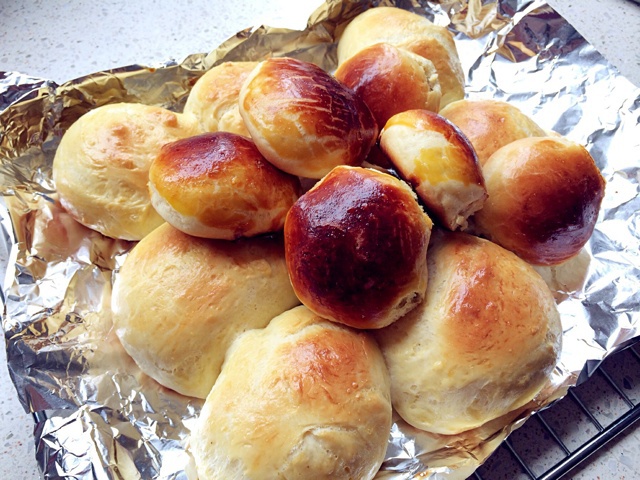 大人小孩都爱不释口的【蜂蜜牛奶小餐包】