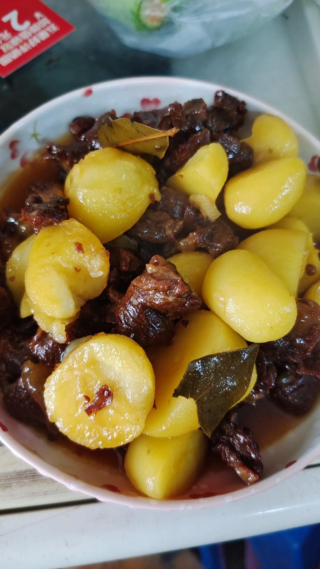 牛肉炖土豆