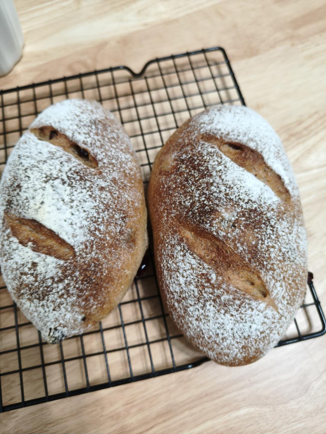 全麦蔓越莓软式欧包（免揉）