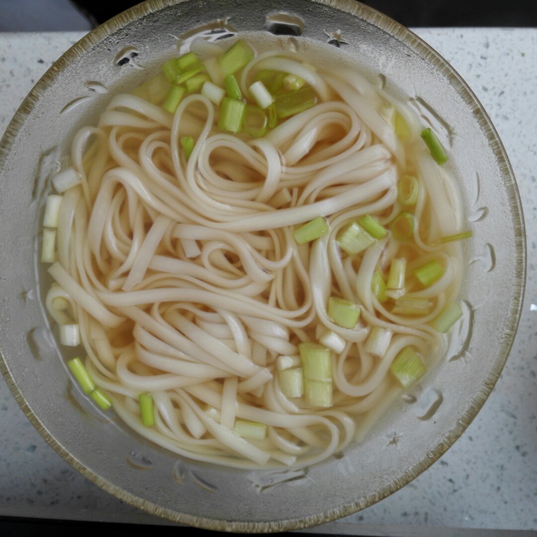 小葱麻油酱油面