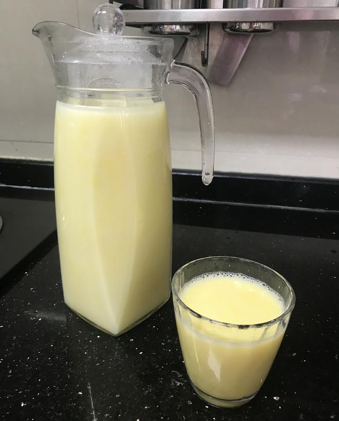 暑假给孩子来杯 营养好 口感棒的“奶香玉米汁”的做法