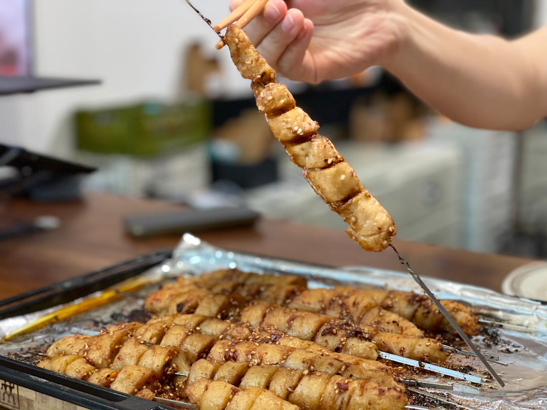 比脏摊儿好吃的烤面筋（附两种万能酱汁）