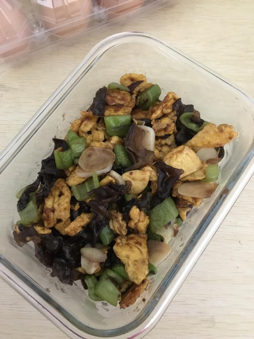 鱼香黑木耳炒蛋（泡发黑木耳）