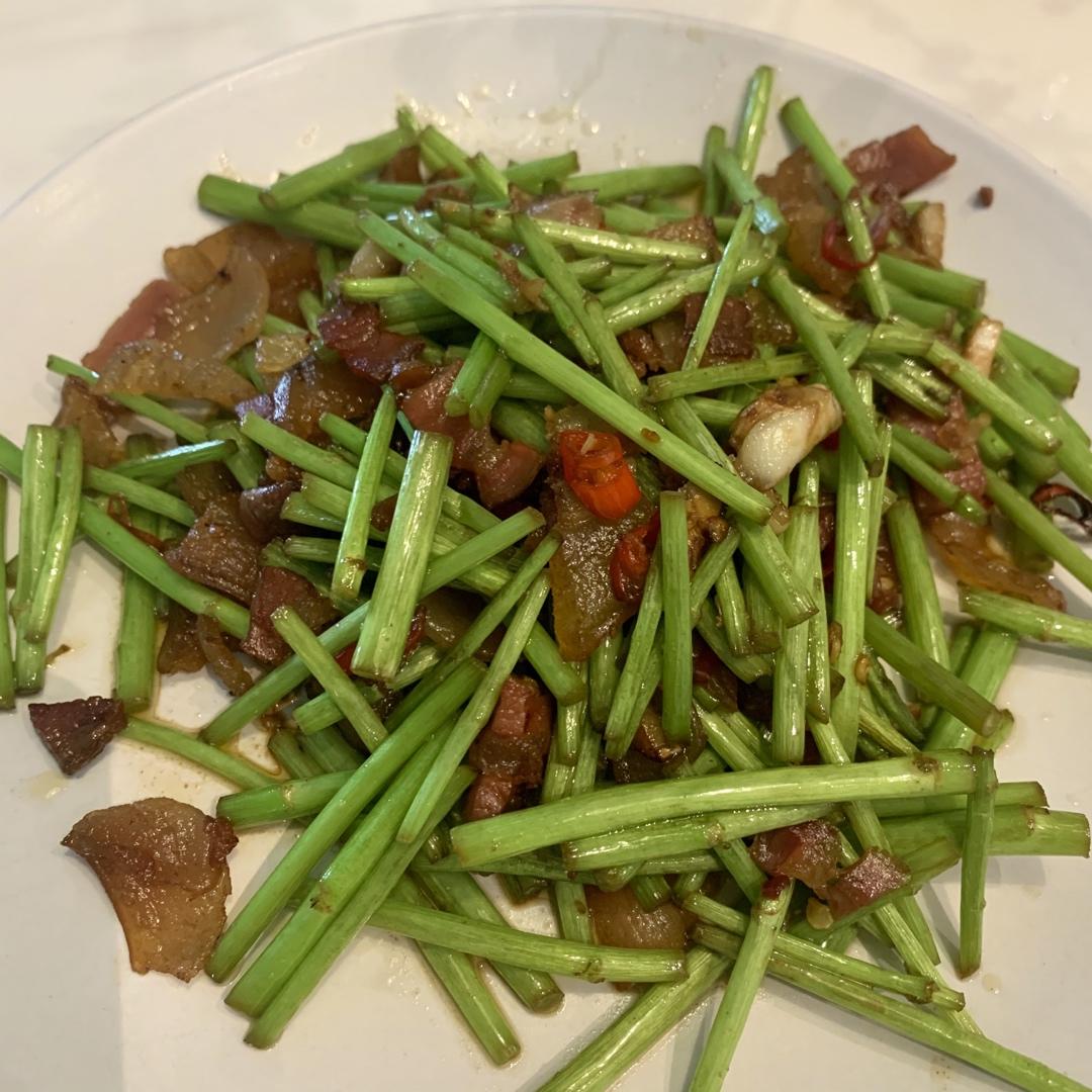 篱蒿炒腊肉