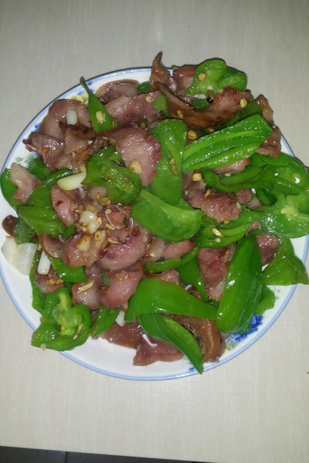 青椒炒猪拱嘴