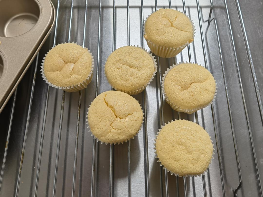 【小高姐】完美戚风蛋糕 蛋白霜打发的三个状态