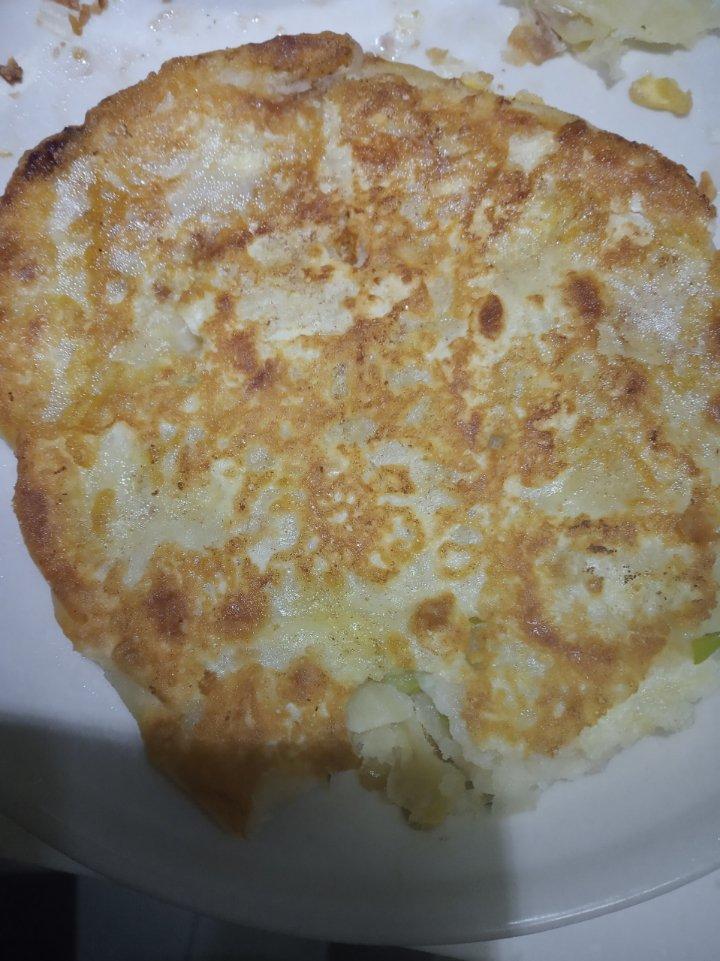 鸡蛋葱油饼                  （更新饼坯保存方法）
