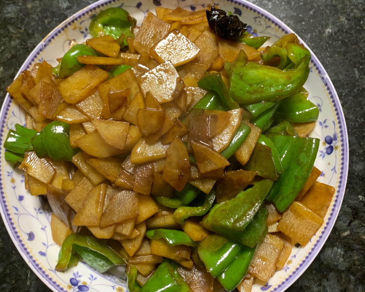 天津版土豆辣子的做法