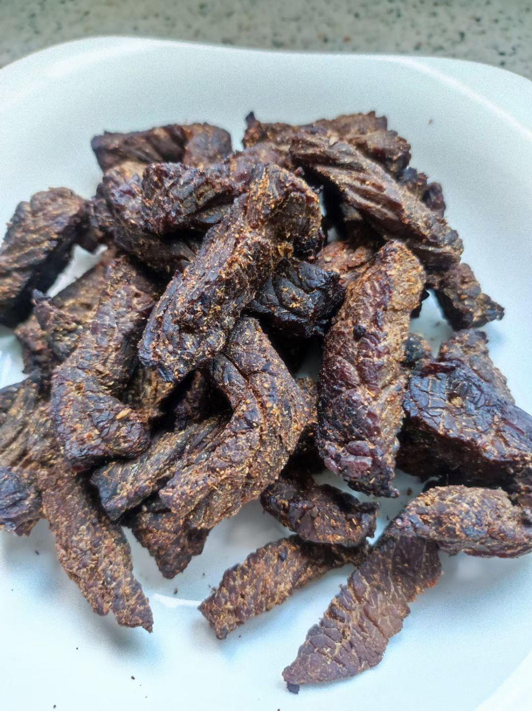 好吃的不要不要的风干牛肉干